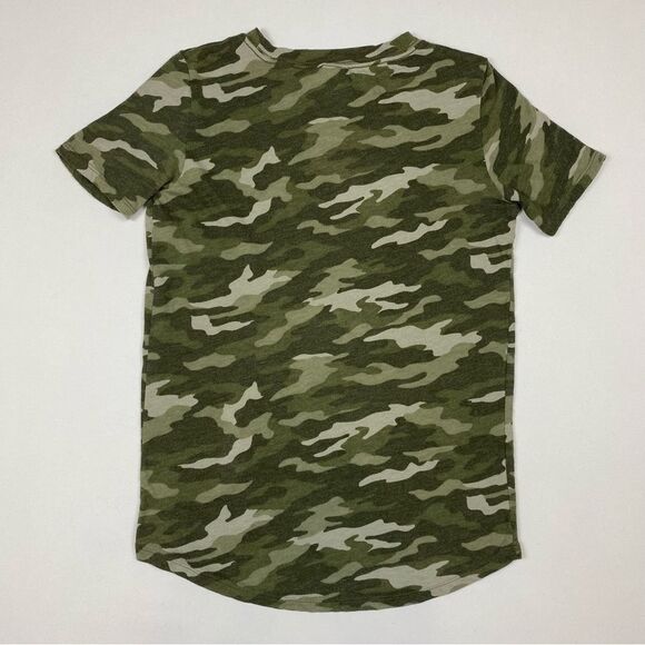 PINK Victoria's Secret Camo T-shirt - Picture 2 of 4